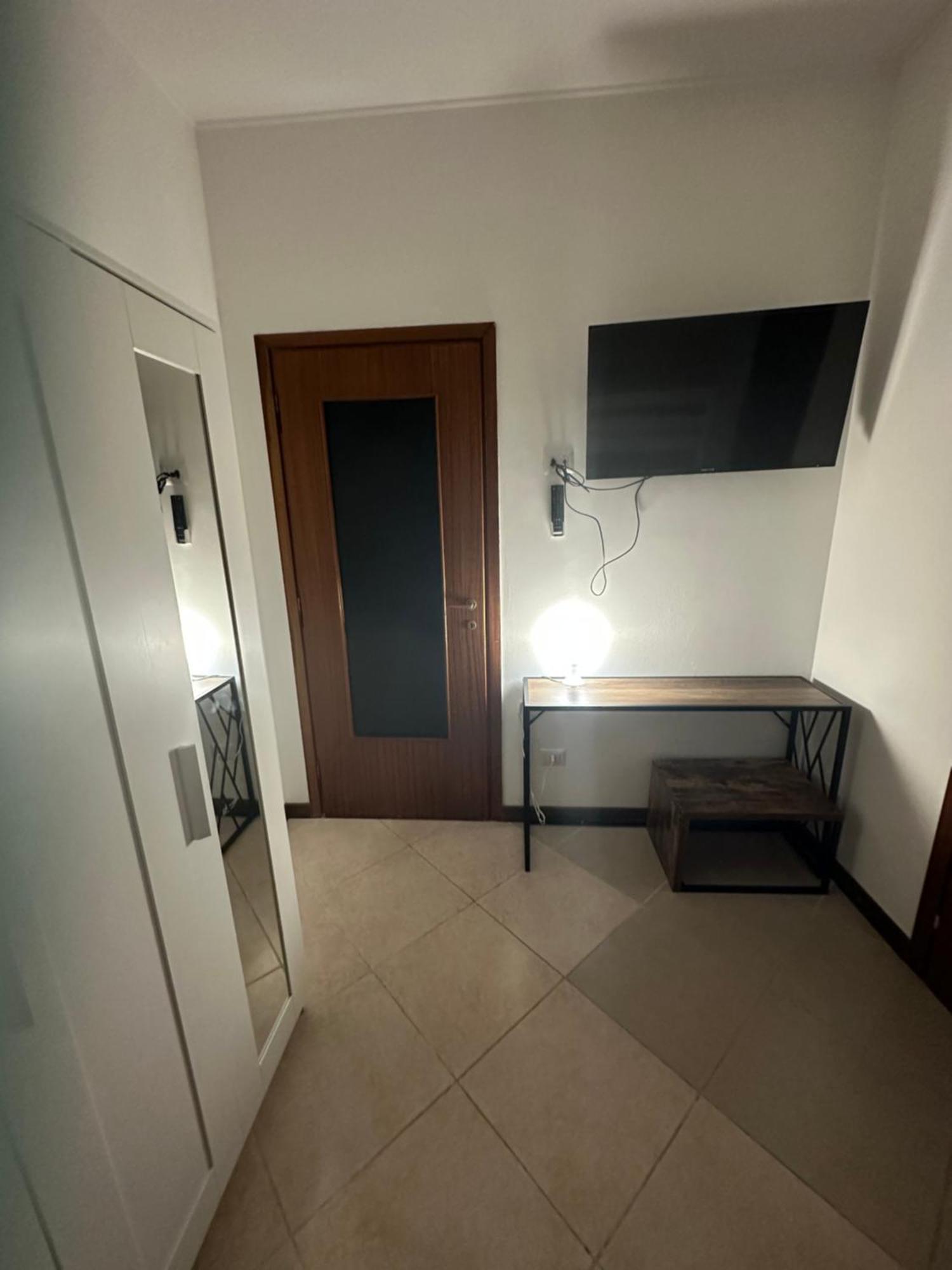 Gigli, Rooms Con Cucina In Comune E Terrazza 米兰 外观 照片