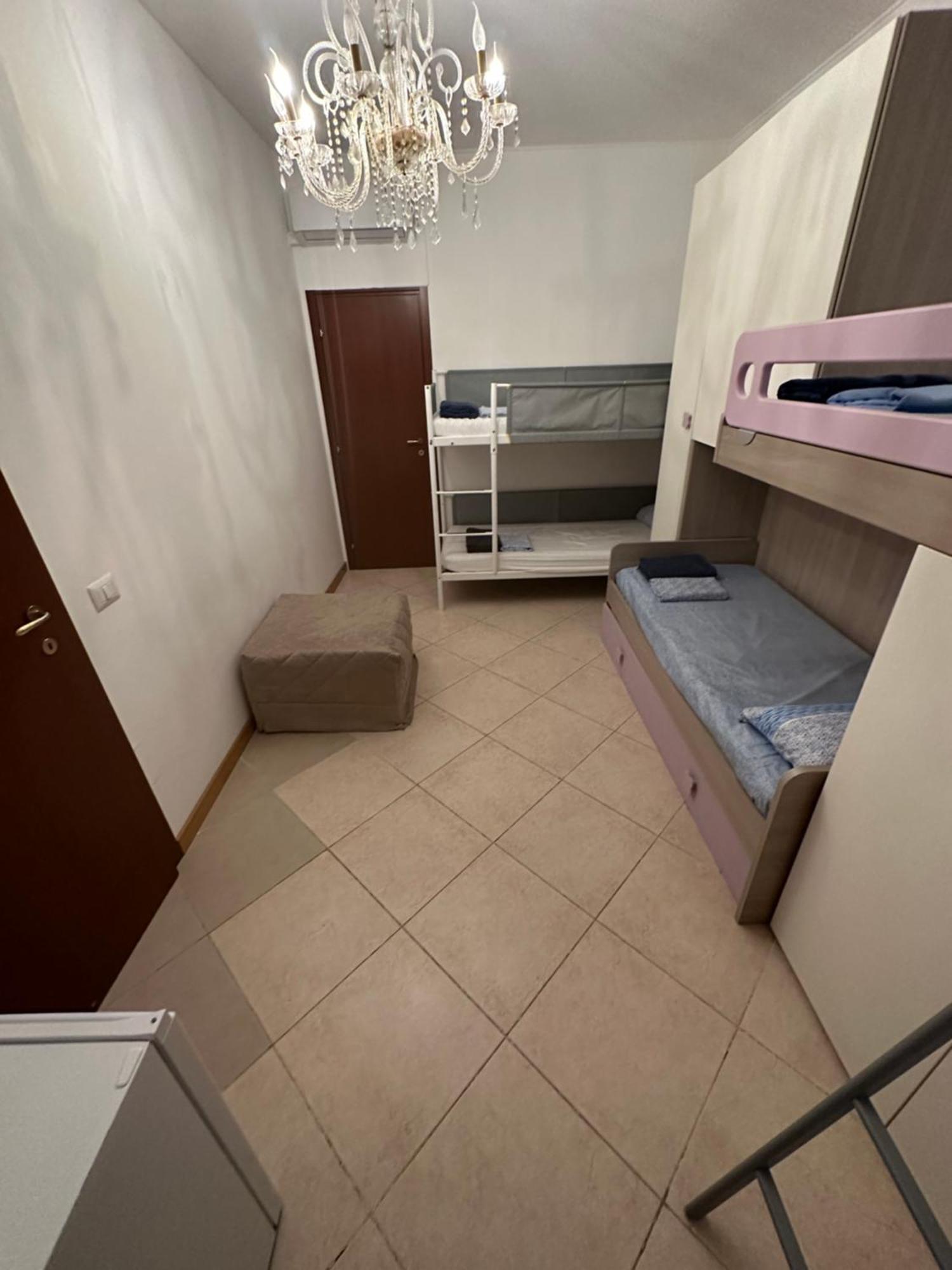 Gigli, Rooms Con Cucina In Comune E Terrazza 米兰 外观 照片