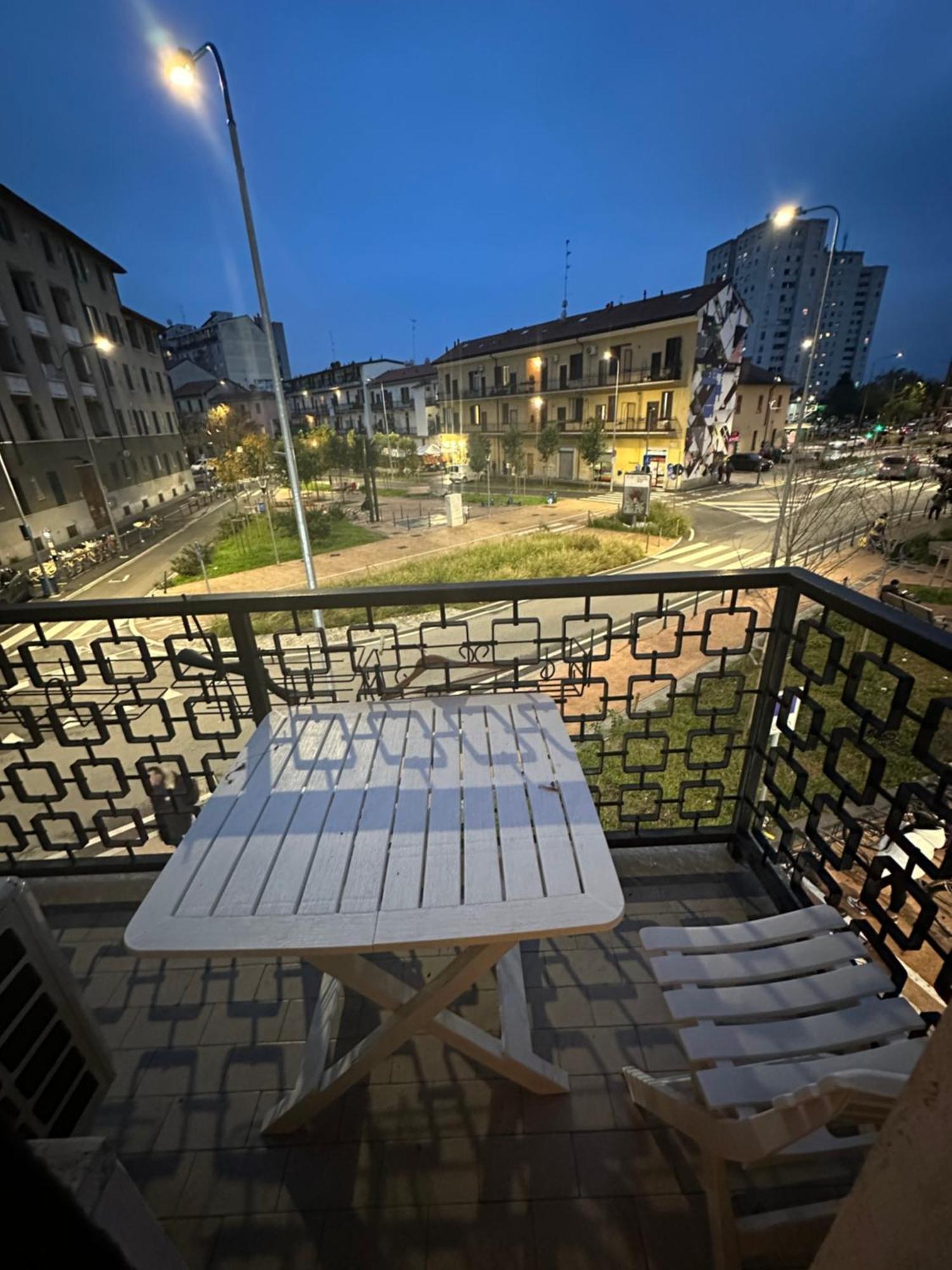 Gigli, Rooms Con Cucina In Comune E Terrazza 米兰 外观 照片