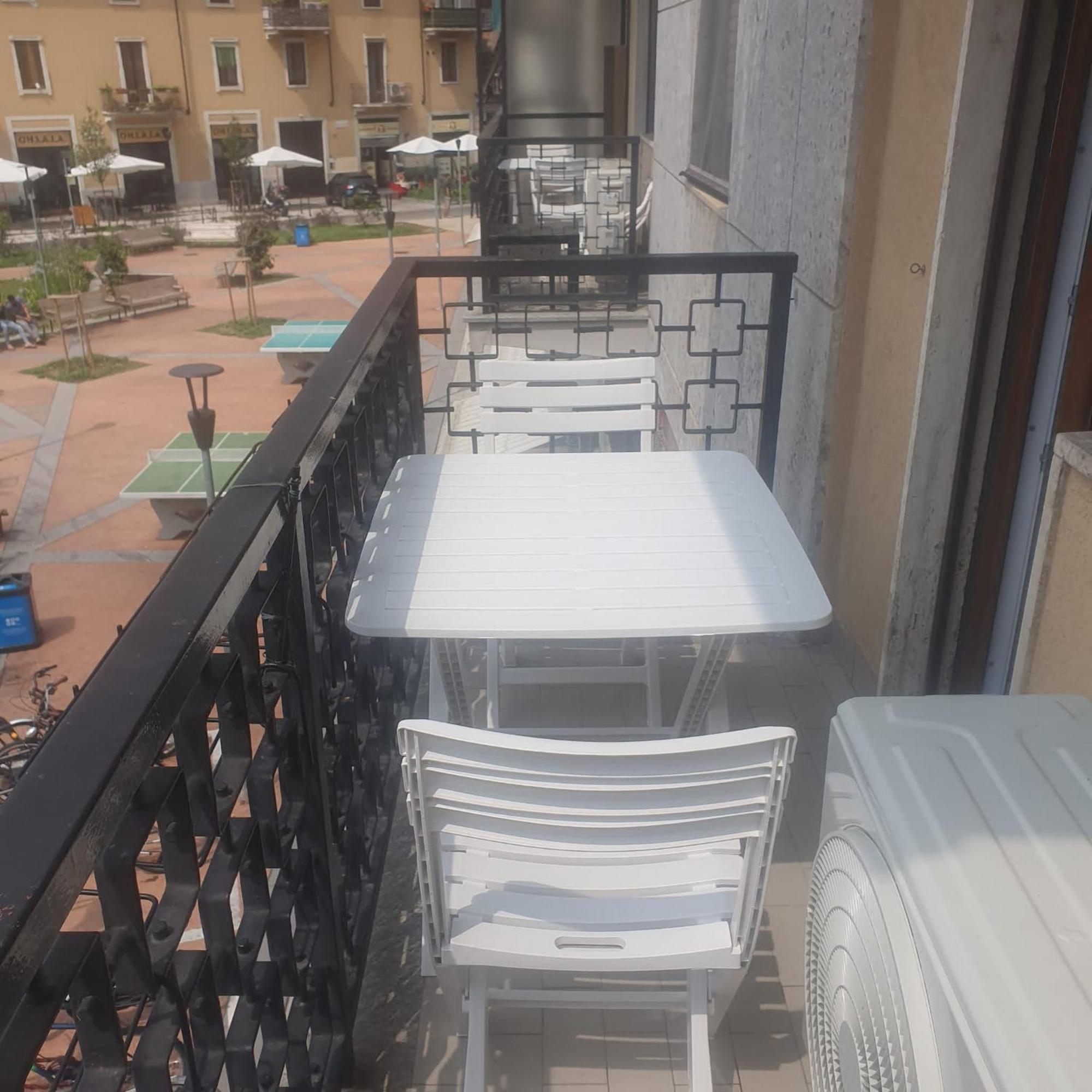 Gigli, Rooms Con Cucina In Comune E Terrazza 米兰 客房 照片