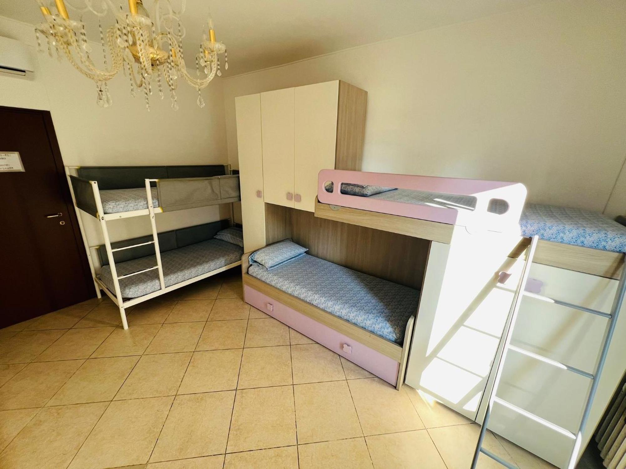 Gigli, Rooms Con Cucina In Comune E Terrazza 米兰 外观 照片